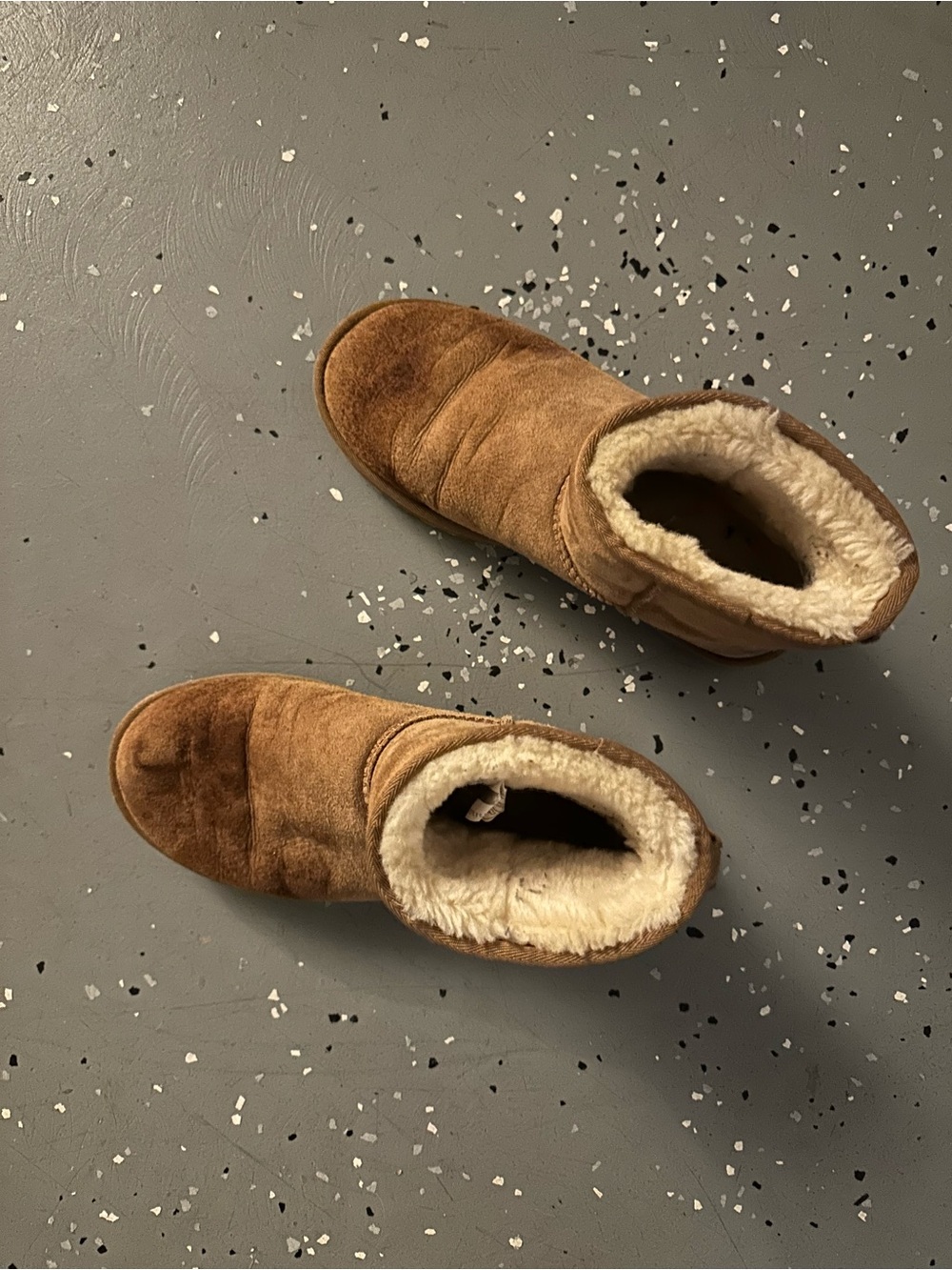 Cozy UGGS Chestnut Suede Sherpa-Lined Ankle Boots